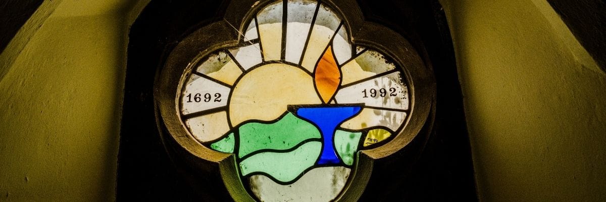 CHALICE LIGHTING - image Rosslyn Hill Chapel Hampstead